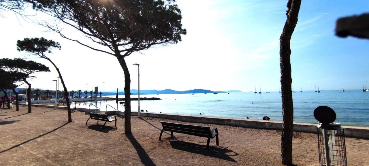 Logement climatisé avec jardin et parking pour 2 personnes en bord de plage La Ciotat Extérieur photo